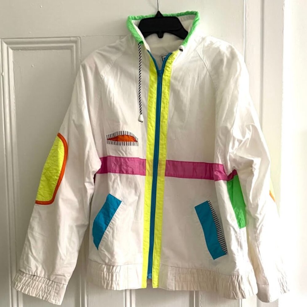 Vintage Windbreaker White + Neon